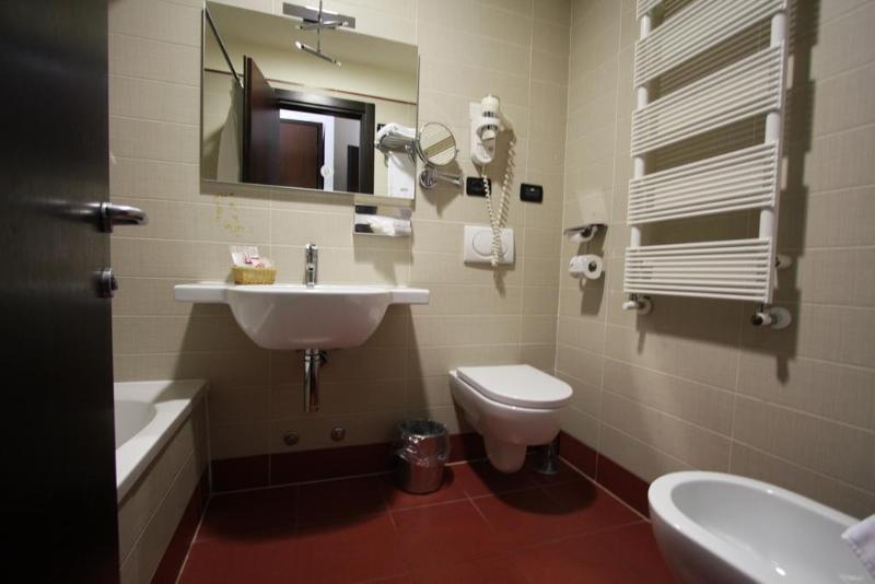 Merulana Inn Guest House Рим Екстериор снимка